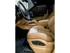 PORSCHE CAYENNE 3.0 V6 E-HYBRID COUPÉ PLATINUM EDITION AWD TIPTRONIC S 2022/2023 PASTORE CAR COLLECTION BENTO GONÇALVES / Carros no Vale