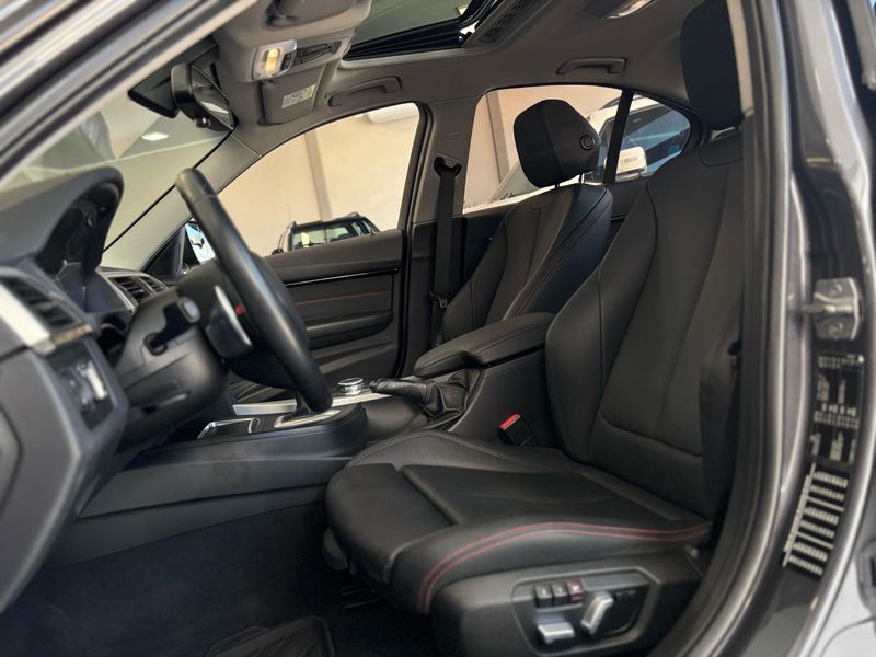 BMW 328i 2.0 SPORT GP 16V ACTIVEFLEX 2016/2017 LEHMEN VEÍCULOS VENÂNCIO AIRES / Carros no Vale