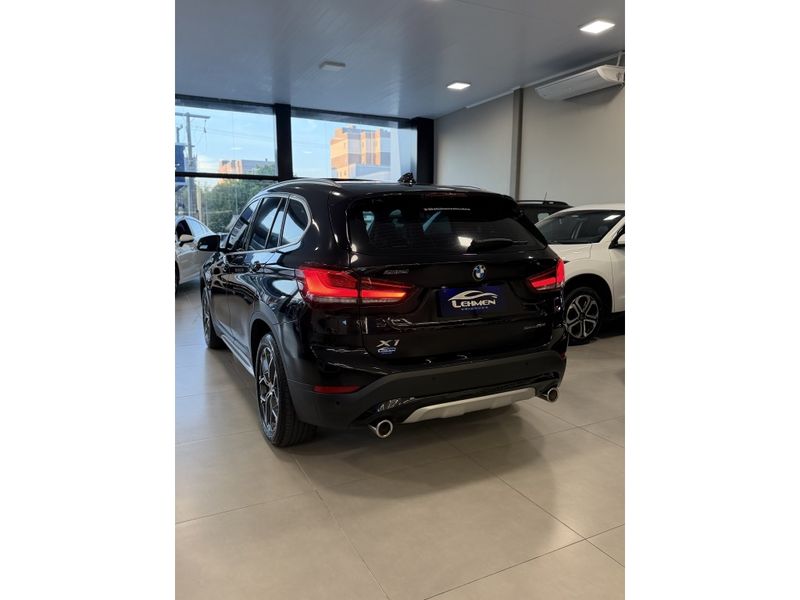 BMW X1 2.0 16V TURBO ACTIVEFLEX SDRIVE20I X-LINE 2020/2021 LEHMEN VEÍCULOS VENÂNCIO AIRES / Carros no Vale