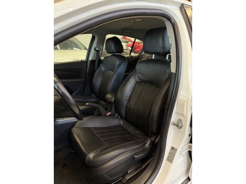 CHEVROLET CRUZE 1.8 LT 16V 2013/2013 LEHMEN VEÍCULOS VENÂNCIO AIRES / Carros no Vale