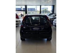 FORD FIESTA 1.0 ROCAM HATCH 8V 2012/2013 LEHMEN VEÍCULOS VENÂNCIO AIRES / Carros no Vale