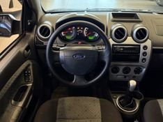 FORD FIESTA 1.0 ROCAM HATCH 8V 2013/2014 LEHMEN VEÍCULOS VENÂNCIO AIRES / Carros no Vale