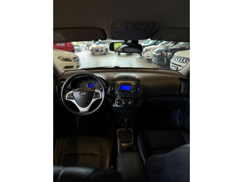 HYUNDAI I30 2.0 MPI 16V 2009/2010 LEHMEN VEÍCULOS VENÂNCIO AIRES / Carros no Vale