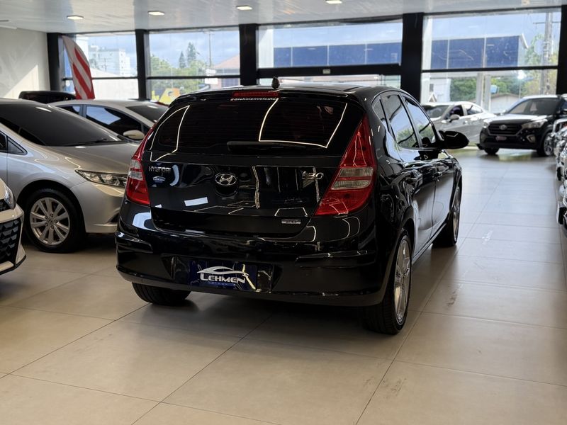 HYUNDAI I30 2.0 MPI 16V 2009/2010 LEHMEN VEÍCULOS VENÂNCIO AIRES / Carros no Vale