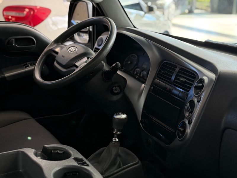 KIA BONGO 2.5 TD STD CS 2019/2020 LEHMEN VEÍCULOS VENÂNCIO AIRES / Carros no Vale