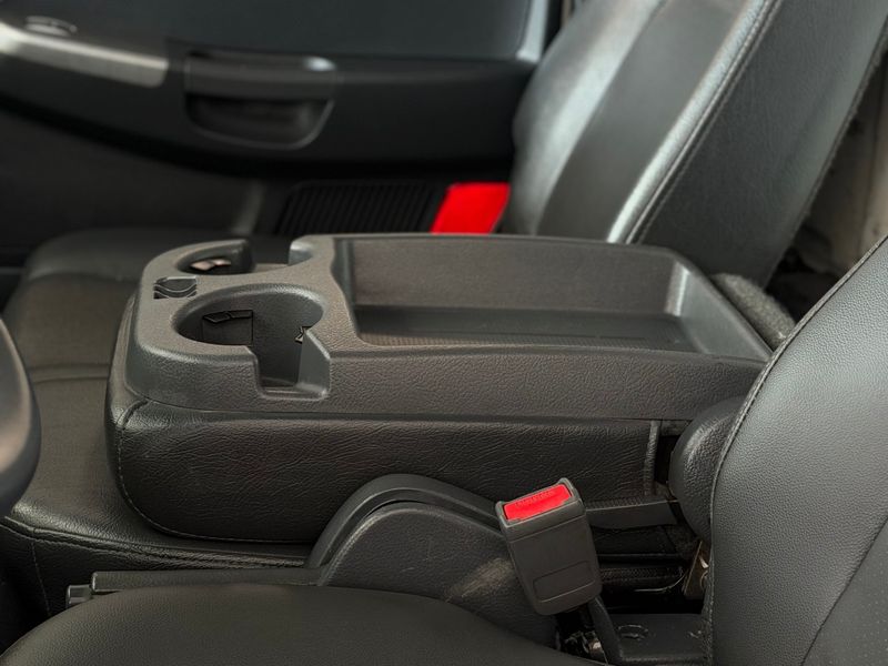 KIA BONGO 2.5 TD STD CS 2019/2020 LEHMEN VEÍCULOS VENÂNCIO AIRES / Carros no Vale