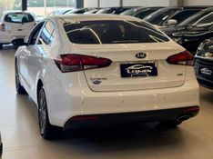 KIA CERATO 1.6 SX 16V 2018/2019 LEHMEN VEÍCULOS VENÂNCIO AIRES / Carros no Vale