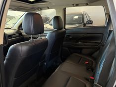 MITSUBISHI OUTLANDER 2.0 16V 2015/2016 LEHMEN VEÍCULOS VENÂNCIO AIRES / Carros no Vale