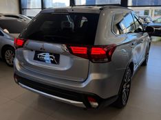 MITSUBISHI OUTLANDER 2.0 16V 2015/2016 LEHMEN VEÍCULOS VENÂNCIO AIRES / Carros no Vale