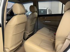 TOYOTA HILUX SW4 2.7 SR 4X2 16V 2013/2014 LEHMEN VEÍCULOS VENÂNCIO AIRES / Carros no Vale