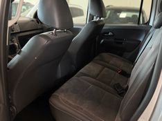 VOLKSWAGEN AMAROK 2.0 DARK LABEL 4X4 CD 16V TURBO INTERCOOLER 2015/2015 LEHMEN VEÍCULOS VENÂNCIO AIRES / Carros no Vale