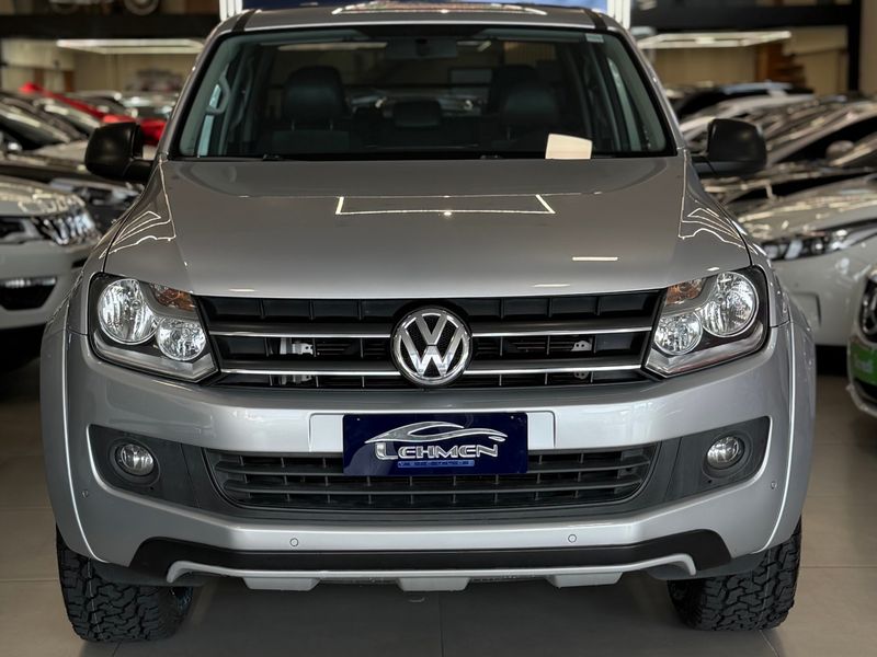 VOLKSWAGEN AMAROK 2.0 DARK LABEL 4X4 CD 16V TURBO INTERCOOLER 2015/2015 LEHMEN VEÍCULOS VENÂNCIO AIRES / Carros no Vale