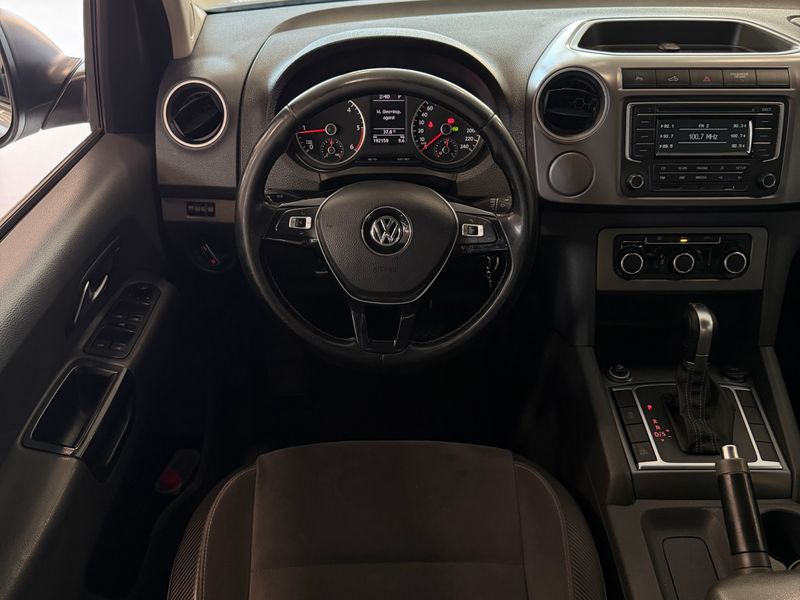 VOLKSWAGEN AMAROK 2.0 DARK LABEL 4X4 CD 16V TURBO INTERCOOLER 2015/2015 LEHMEN VEÍCULOS VENÂNCIO AIRES / Carros no Vale