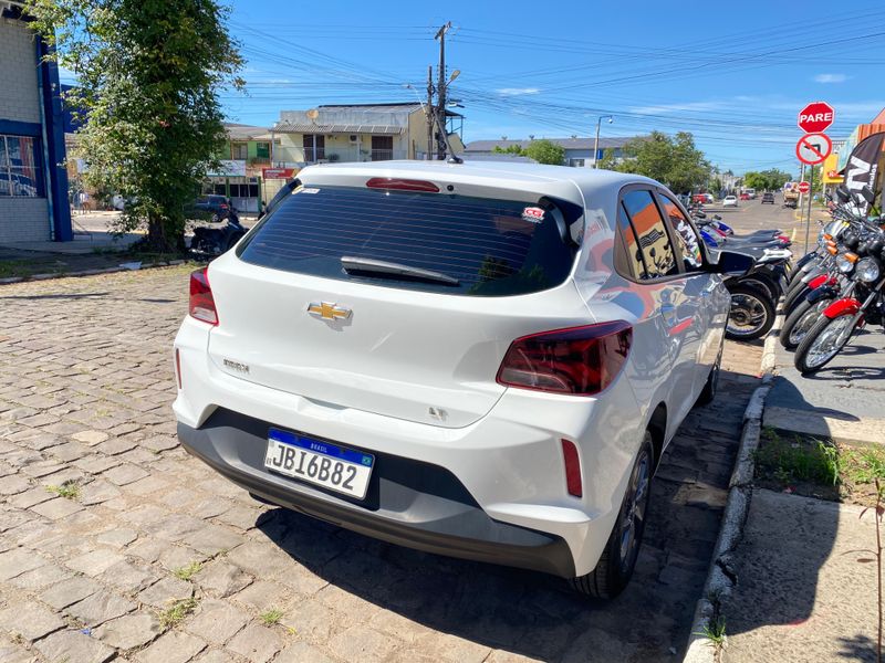 Chevrolet Onix 1.0 Lt2 2022/2023 NECO TOLATI VEÍCULOS VENÂNCIO AIRES / Carros no Vale Chevrolet Onix 1.0 Lt2 2022/2023 NECO TOLATI VEÍCULOS VENÂNCIO AIRES / Carros no Vale
