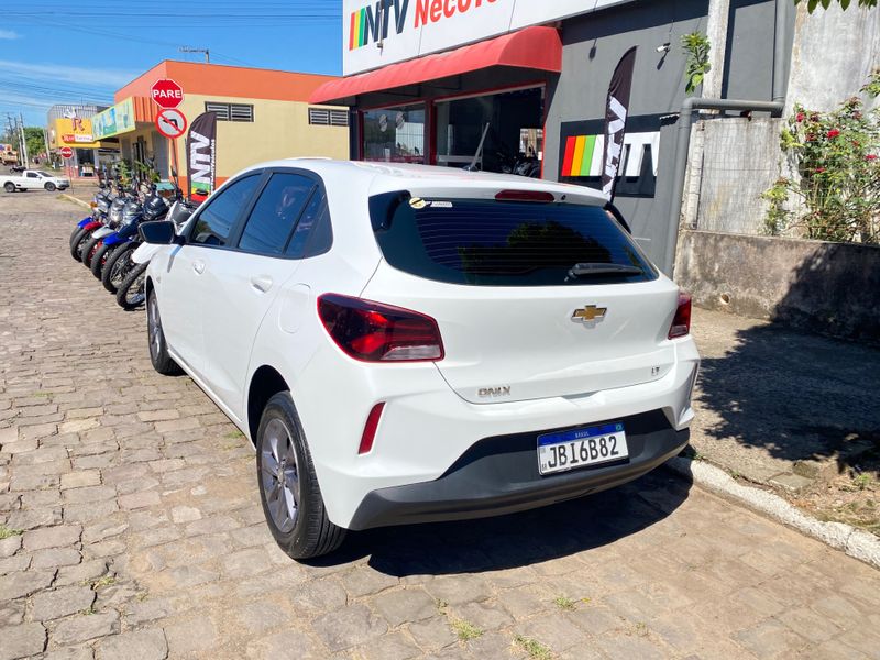 Chevrolet Onix 1.0 Lt2 2022/2023 NECO TOLATI VEÍCULOS VENÂNCIO AIRES / Carros no Vale Chevrolet Onix 1.0 Lt2 2022/2023 NECO TOLATI VEÍCULOS VENÂNCIO AIRES / Carros no Vale