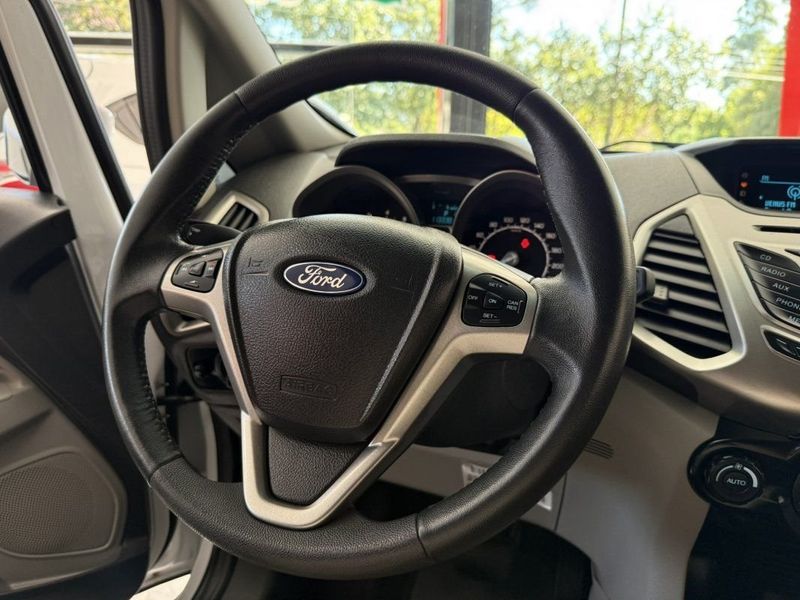 Ford ECOSPORT TITANIUM 2.0 2014 SÓ MOTOS E AUTOMÓVEIS SANTA CRUZ DO SUL / Carros no Vale