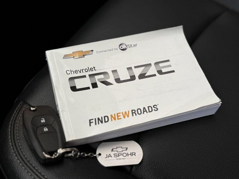 CHEVROLET CRUZE HATCH SPORT LT 1.4 AT6 (RESERVADO) 2019 SÓ MOTOS E AUTOMÓVEIS SANTA CRUZ DO SUL / Carros no Vale