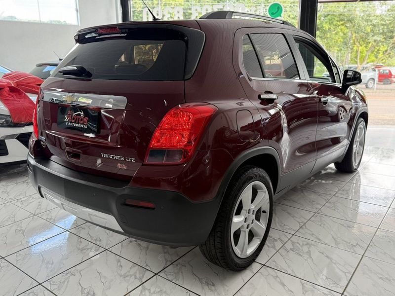 CHEVROLET TRACKER LTZ 1.8 AT6 2015 SÓ MOTOS E AUTOMÓVEIS SANTA CRUZ DO SUL / Carros no Vale
