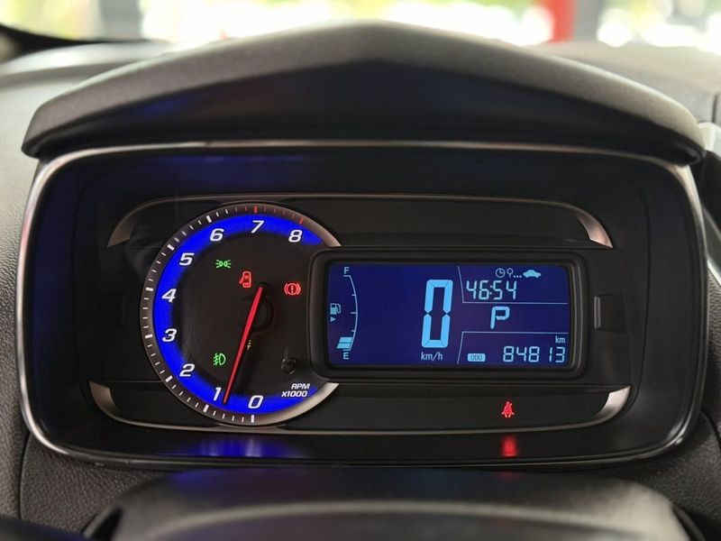 CHEVROLET TRACKER LTZ 1.8 AT6 2015 SÓ MOTOS E AUTOMÓVEIS SANTA CRUZ DO SUL / Carros no Vale