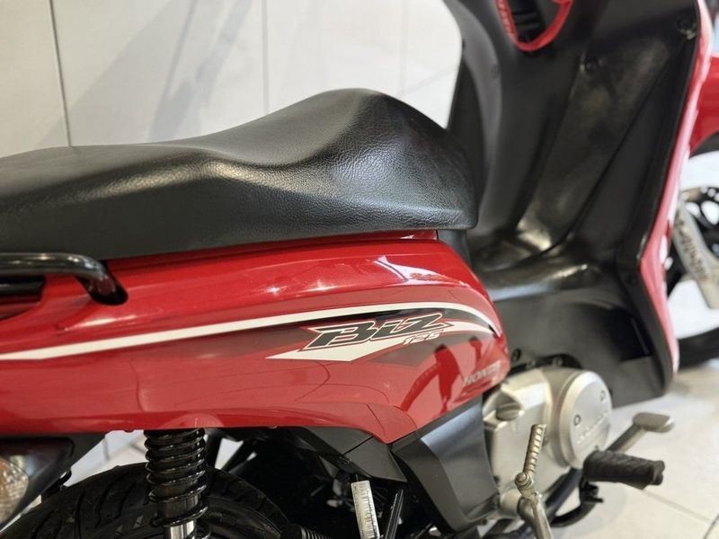 Honda Motos BIZ 125 2017 SÓ MOTOS E AUTOMÓVEIS SANTA CRUZ DO SUL / Carros no Vale Honda Motos BIZ 125 2017 SÓ MOTOS E AUTOMÓVEIS SANTA CRUZ DO SUL / Carros no Vale