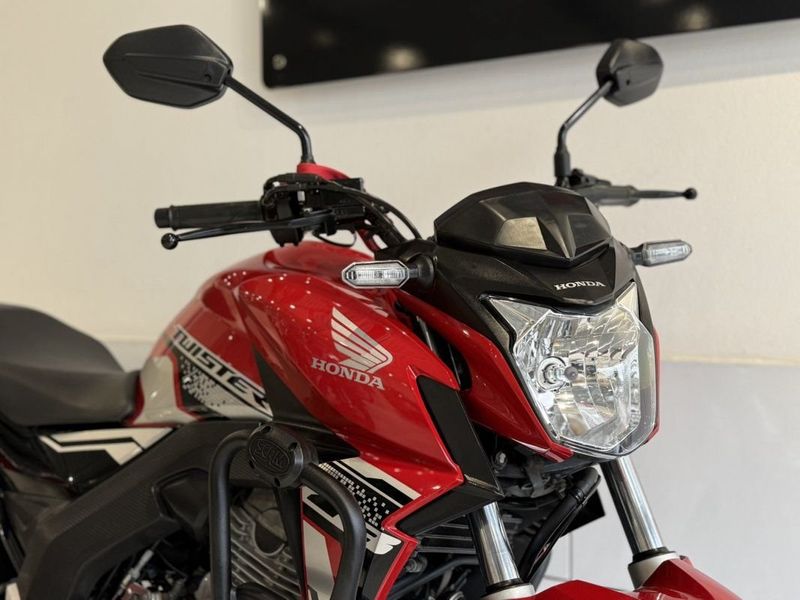 Honda Motos CB 250F TWISTER ABS 2021 SÓ MOTOS E AUTOMÓVEIS SANTA CRUZ DO SUL / Carros no Vale