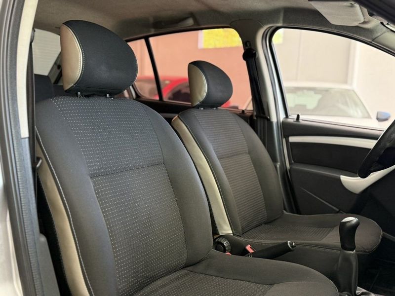 Renault SANDERO STEPWAY 1.6 2011 SÓ MOTOS E AUTOMÓVEIS SANTA CRUZ DO SUL / Carros no Vale