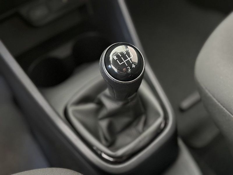 VOLKSWAGEN SAVEIRO ROBUST CD 1.6 2025 SÓ MOTOS E AUTOMÓVEIS SANTA CRUZ DO SUL / Carros no Vale