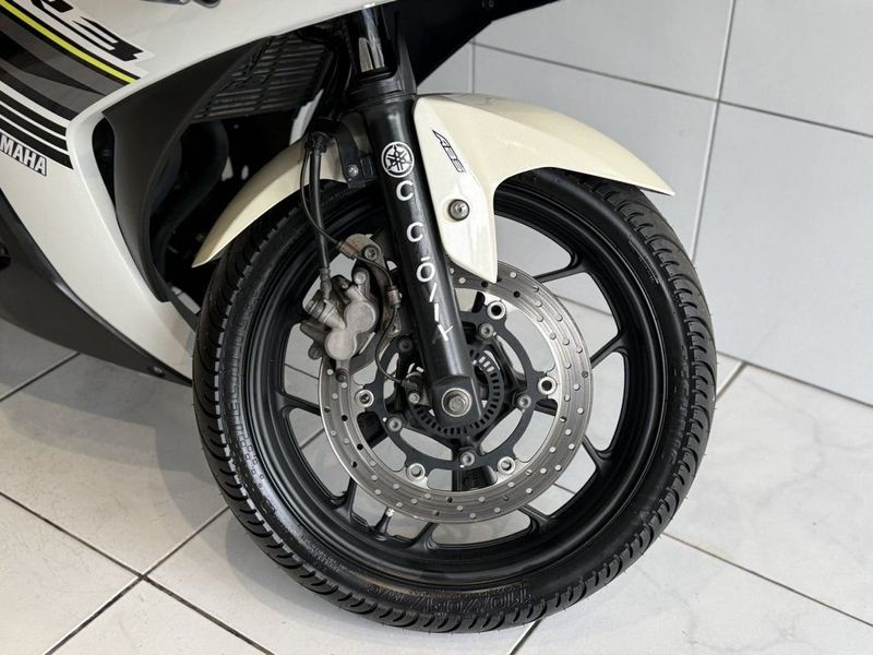 Yamaha YZF R3 321 ABS 2018 SÓ MOTOS E AUTOMÓVEIS SANTA CRUZ DO SUL / Carros no Vale