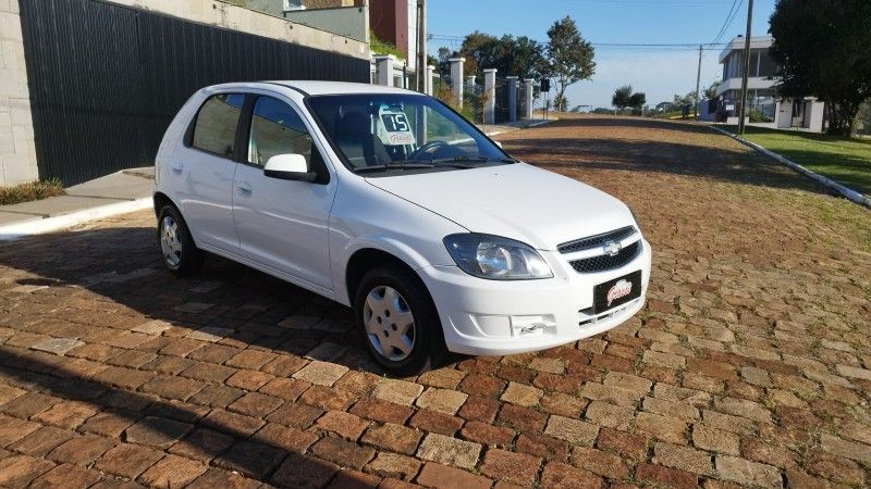 Chevrolet CELTA LT 1.0 2015 GRASSI VEÍCULOS LAJEADO / Carros no Vale