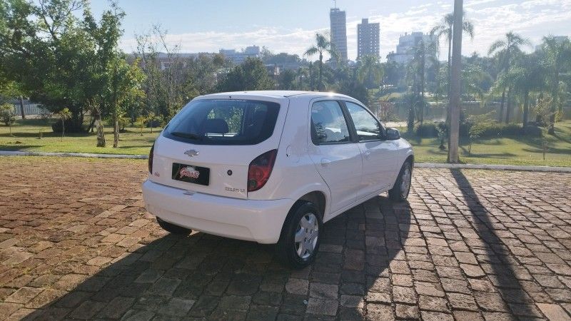 Chevrolet CELTA LT 1.0 2015 GRASSI VEÍCULOS LAJEADO / Carros no Vale