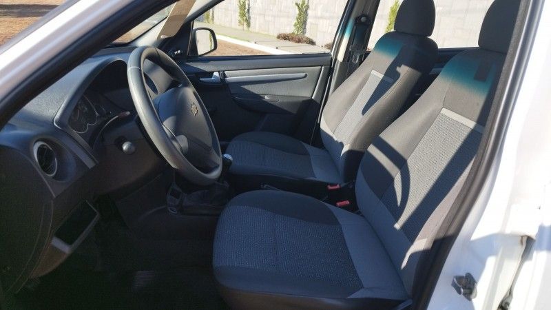 Chevrolet CELTA LT 1.0 2015 GRASSI VEÍCULOS LAJEADO / Carros no Vale