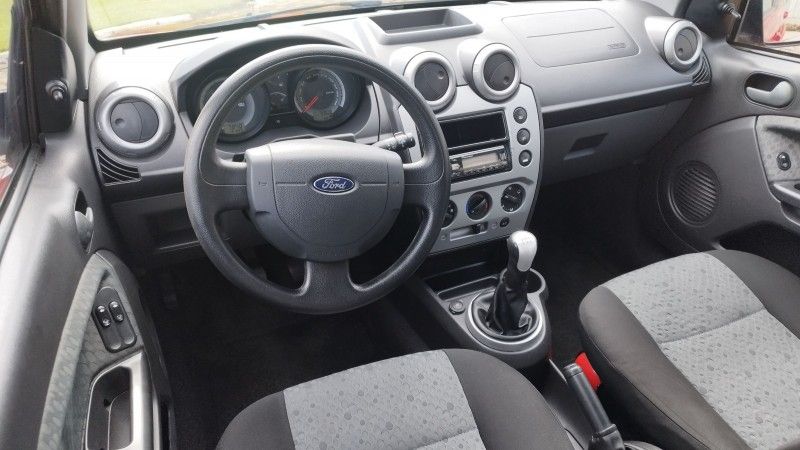 Ford FIESTA SE 1.0 2014 GRASSI VEÍCULOS LAJEADO / Carros no Vale