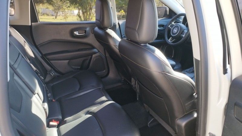 Jeep COMPASS LONGITUDE 2.0 2018 GRASSI VEÍCULOS LAJEADO / Carros no Vale