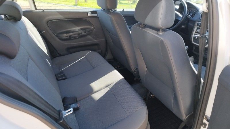 Volkswagen VOYAGE TREND 1.6 2012 GRASSI VEÍCULOS LAJEADO / Carros no Vale Volkswagen VOYAGE TREND 1.6 2012 GRASSI VEÍCULOS LAJEADO / Carros no Vale