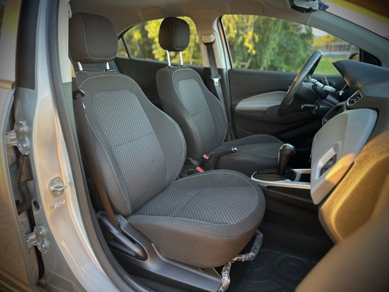 Chevrolet ONIX LT 1.4 2018 NEUMANN VEÍCULOS ARROIO DO MEIO / Carros no Vale