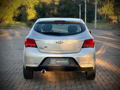 Chevrolet ONIX LT 1.4 2018 NEUMANN VEÍCULOS ARROIO DO MEIO / Carros no Vale