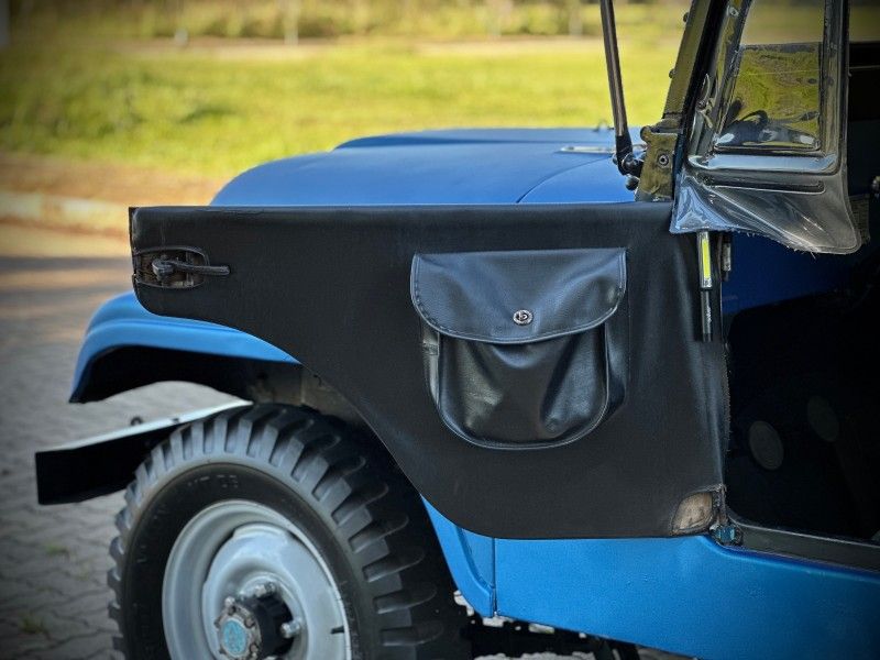 Ford JEEP WILLYS 1978 NEUMANN VEÍCULOS ARROIO DO MEIO / Carros no Vale