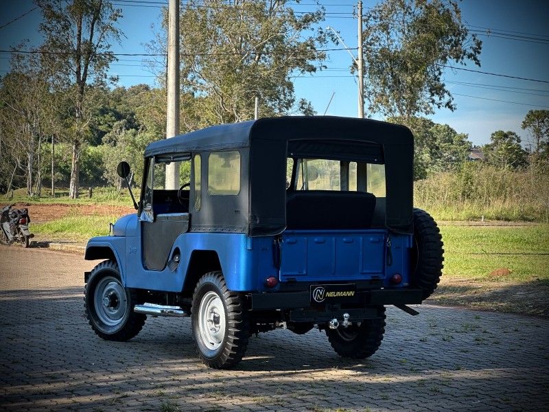 Ford JEEP WILLYS 1978 NEUMANN VEÍCULOS ARROIO DO MEIO / Carros no Vale