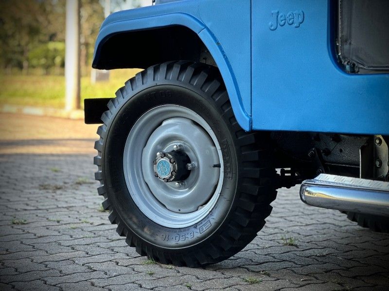 Ford JEEP WILLYS 1978 NEUMANN VEÍCULOS ARROIO DO MEIO / Carros no Vale
