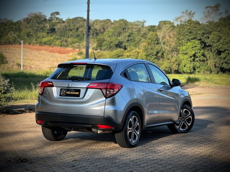 Honda HR-V LX CVT 1.8 2018 NEUMANN VEÍCULOS ARROIO DO MEIO / Carros no Vale