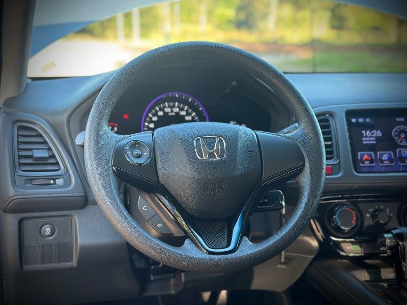 Honda HR-V LX CVT 1.8 2018 NEUMANN VEÍCULOS ARROIO DO MEIO / Carros no Vale