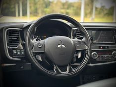 Mitsubishi OUTLANDER HPE 2.0 CVT 2019 NEUMANN VEÍCULOS ARROIO DO MEIO / Carros no Vale