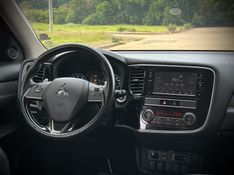 Mitsubishi OUTLANDER HPE 2.0 CVT 2019 NEUMANN VEÍCULOS ARROIO DO MEIO / Carros no Vale