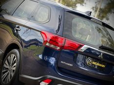 Mitsubishi OUTLANDER HPE 2.0 CVT 2019 NEUMANN VEÍCULOS ARROIO DO MEIO / Carros no Vale