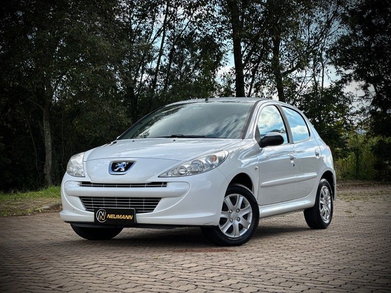 Peugeot 207 XR 1.4 2012 NEUMANN VEÍCULOS ARROIO DO MEIO / Carros no Vale