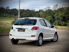 Peugeot 207 XR 1.4 2012 NEUMANN VEÍCULOS ARROIO DO MEIO / Carros no Vale