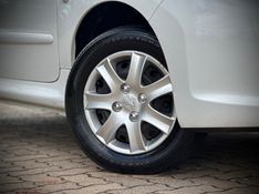 Peugeot 207 XR 1.4 2012 NEUMANN VEÍCULOS ARROIO DO MEIO / Carros no Vale
