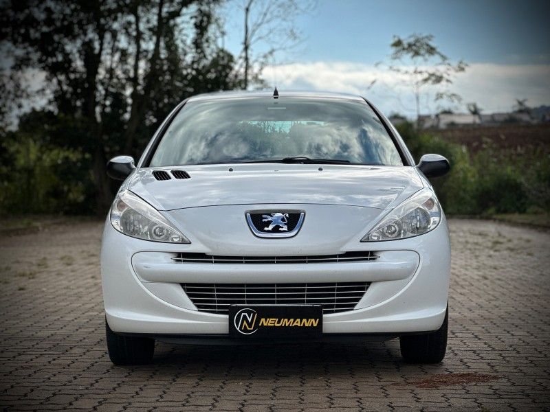 Peugeot 207 XR 1.4 2012 NEUMANN VEÍCULOS ARROIO DO MEIO / Carros no Vale
