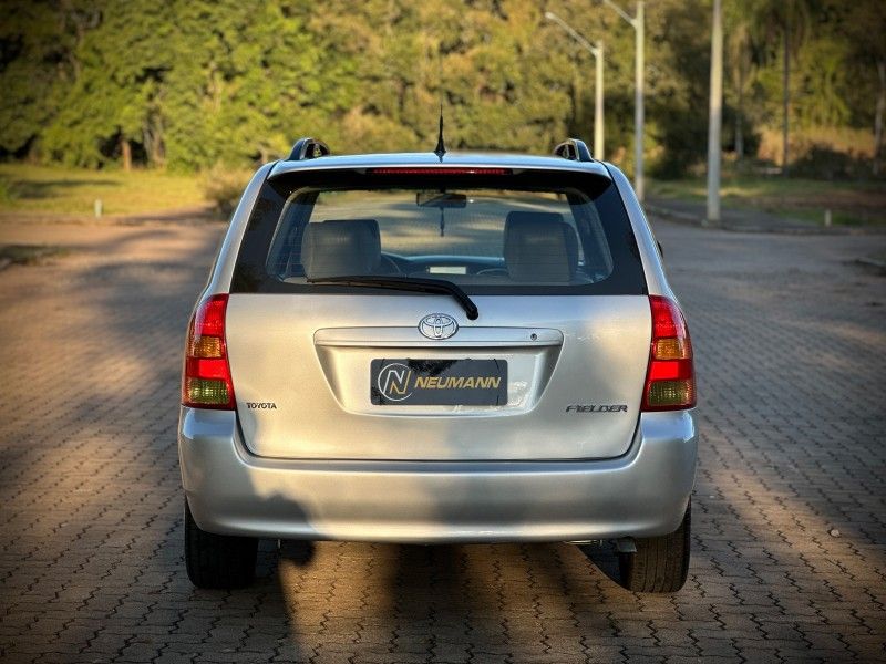 Toyota COROLLA FIELDER 1.8 2006 NEUMANN VEÍCULOS ARROIO DO MEIO / Carros no Vale Toyota COROLLA FIELDER 1.8 2006 NEUMANN VEÍCULOS ARROIO DO MEIO / Carros no Vale