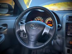 Toyota COROLLA GLi 1.8 2012 NEUMANN VEÍCULOS ARROIO DO MEIO / Carros no Vale